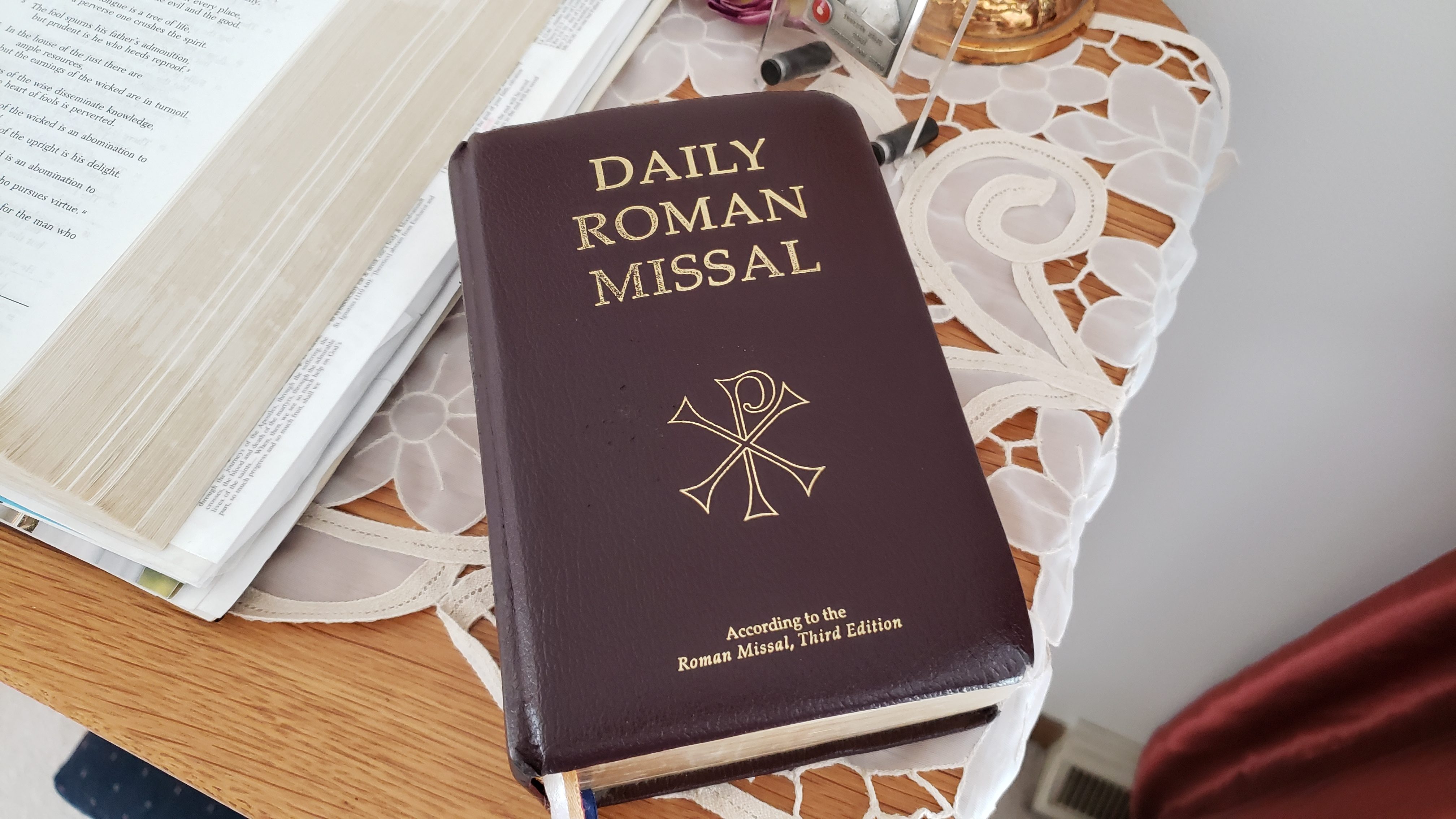 A Tour of the Daily Roman Missal A Plan for Joy in the Home